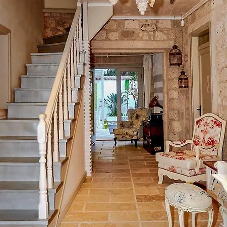 128a Πανδοχείο