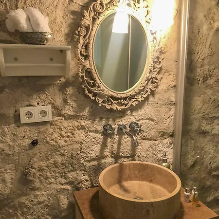 128a Πανδοχείο