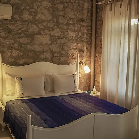 Πανδοχείο 128a 2*